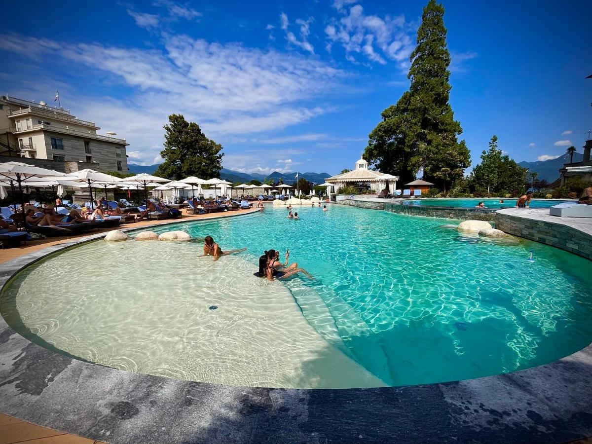 Grand Hotel Des Iles Borromees & Spa Stresa Exterior photo The pool at the hotel